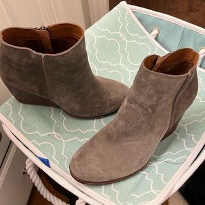 Kork ease wedge boot grayish color 8-1/2